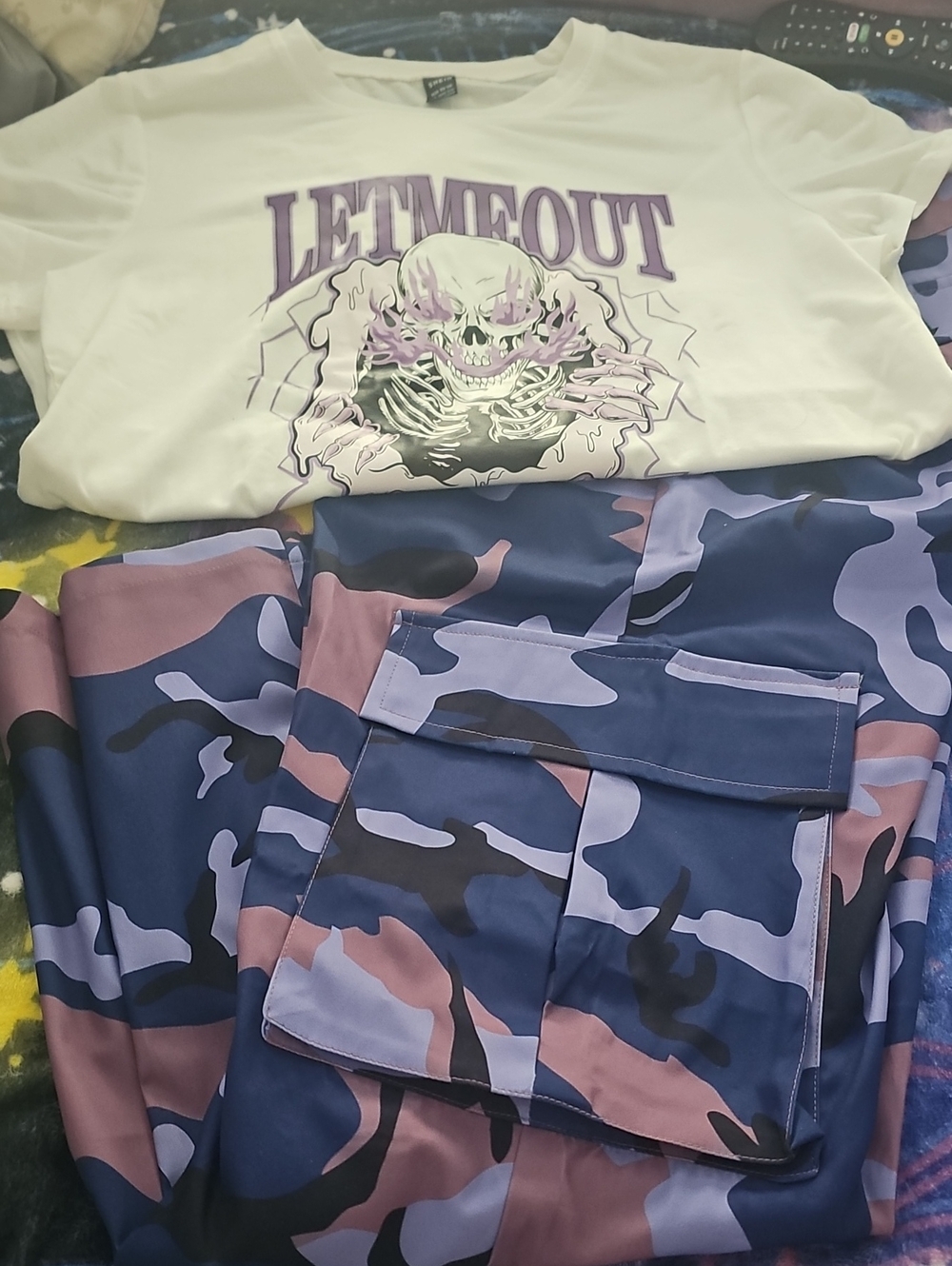 NWOT SHEIN Purple and Blue Camo Cargo Pants With Skull Tee